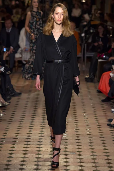 Look 36